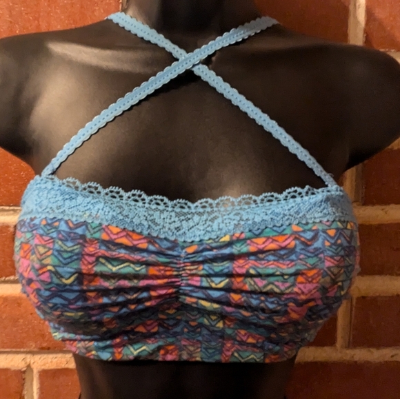 Aerie Strapless Convertible Bra. 34B. Geometric Pattern. - Picture 15 of 16